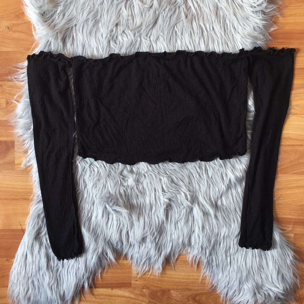 NWT forever21 black off the shoulder crop top